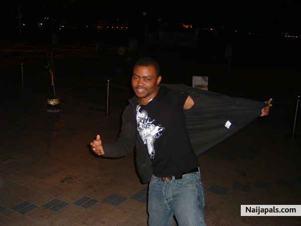  - click for next photo