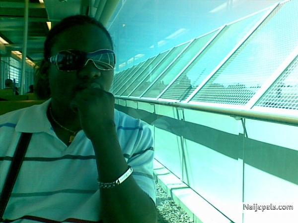  - click for next photo