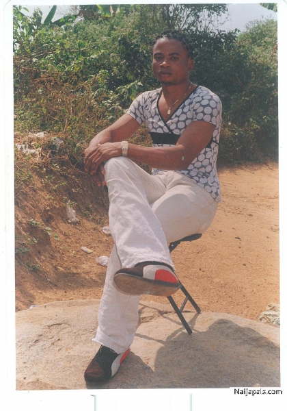  - click for next photo