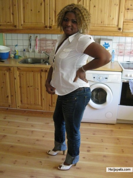 omo to lewa - click for next photo