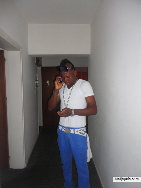  - click for next photo