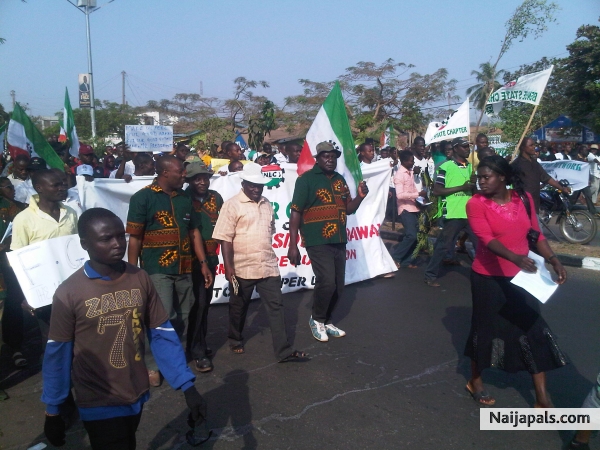 makurdi on the move - click for next photo