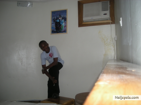  - click for next photo