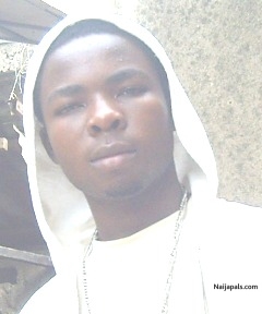 JB DE BLACK DOVE - click for next photo