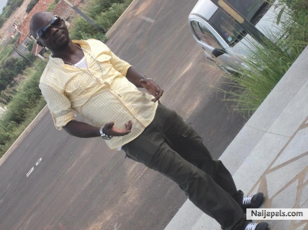  - click for next photo
