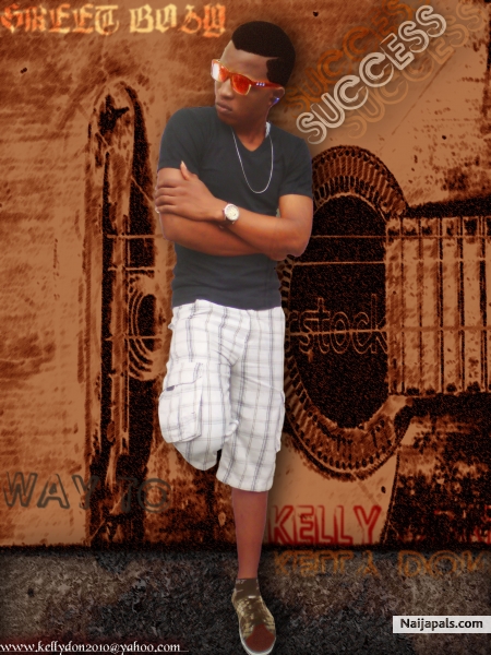 These is me, know one but Me just dowll me - click for next photo