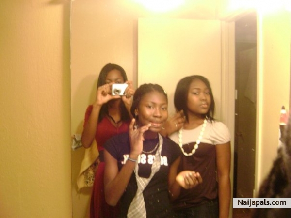 3 cute sisters - click for next photo