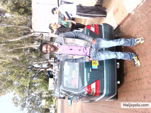  - click for next photo