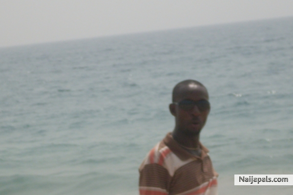  - click for next photo