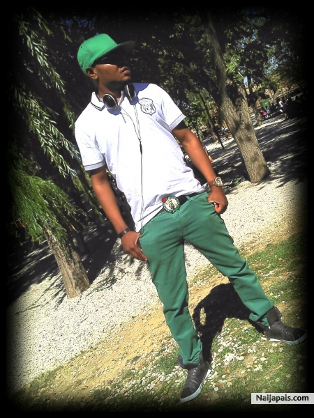  - click for next photo
