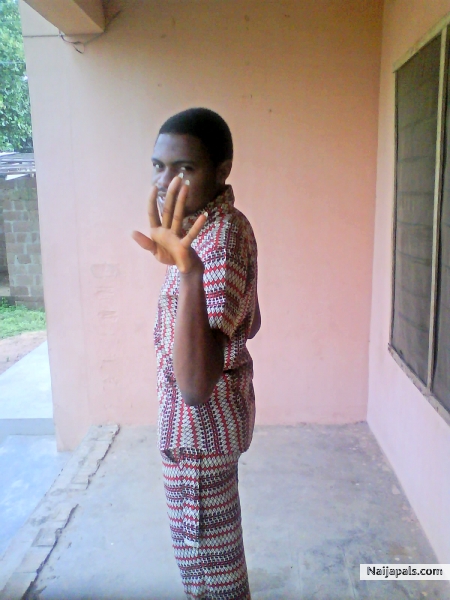  - click for next photo