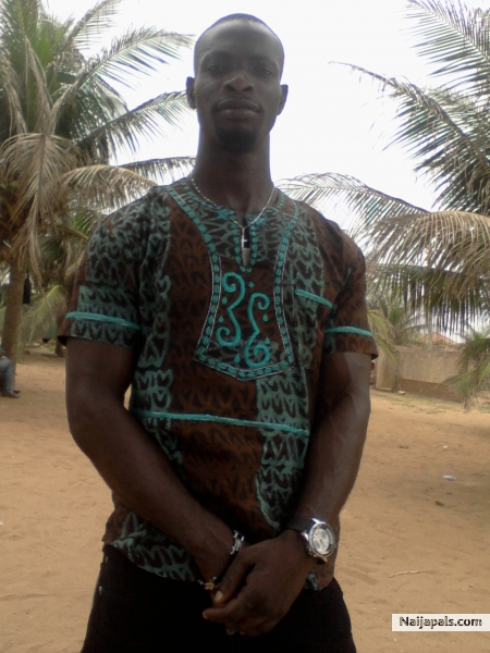 Maxwell Atsu - click for next photo