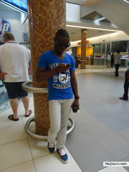  - click for next photo