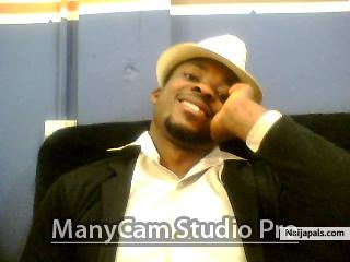 Am Godwin.from edo state,I have intrest on female - click for next photo