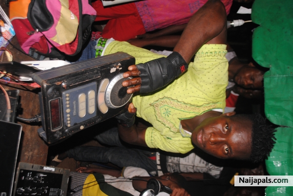 DJ STARBOY REFX SHOW ME THE MONEY
