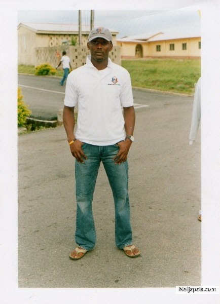 - click for next photo
