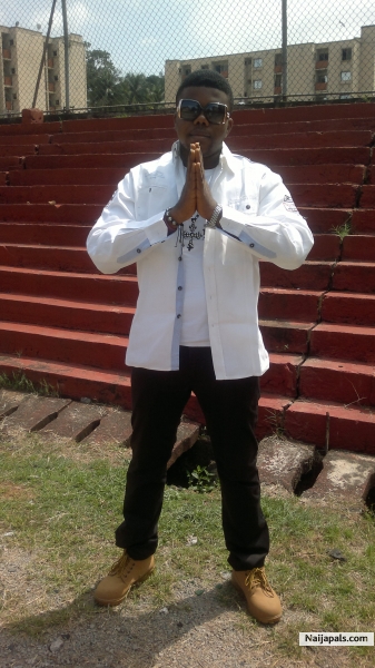 Spark am dey real nigga - click for next photo