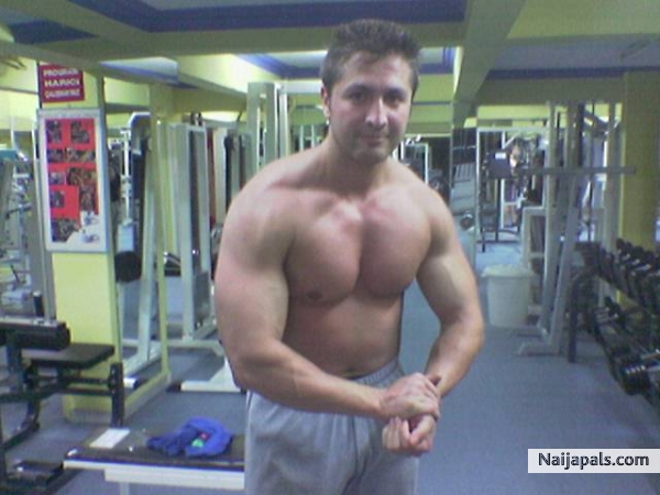  - click for next photo