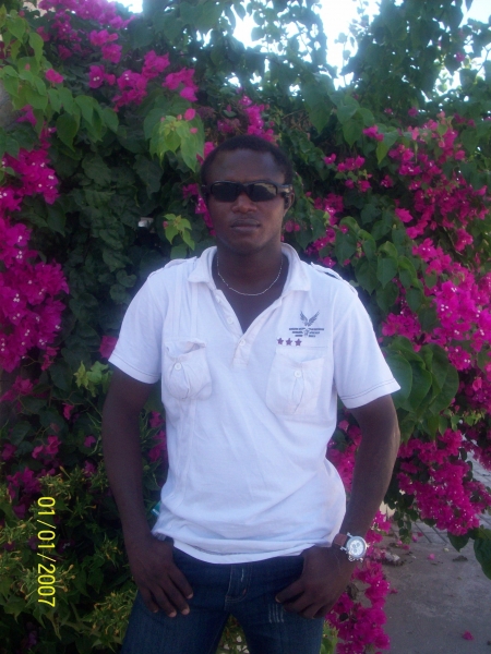  - click for next photo