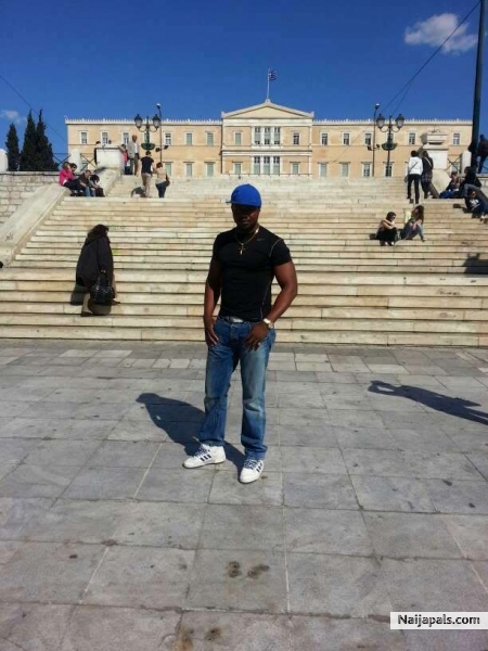  - click for next photo
