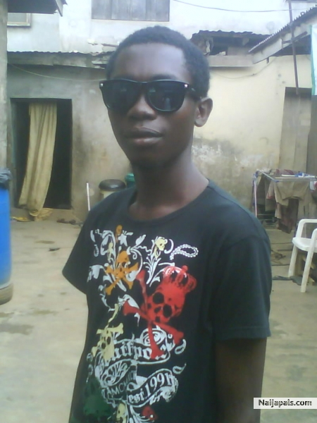 i' m tired of hearing about money. i just want to play the game, drink hennessy moet and wear yellow - click for next photo