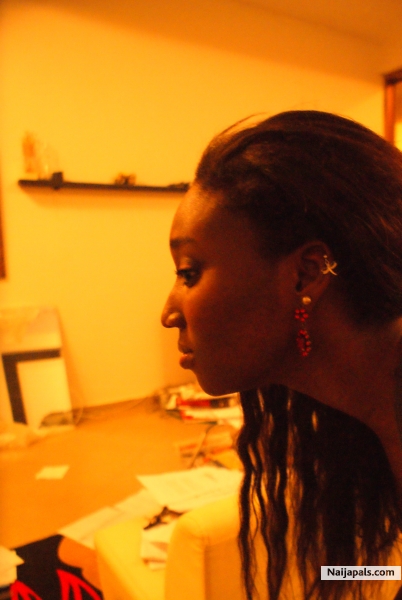  - click for next photo
