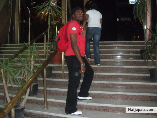  - click for next photo