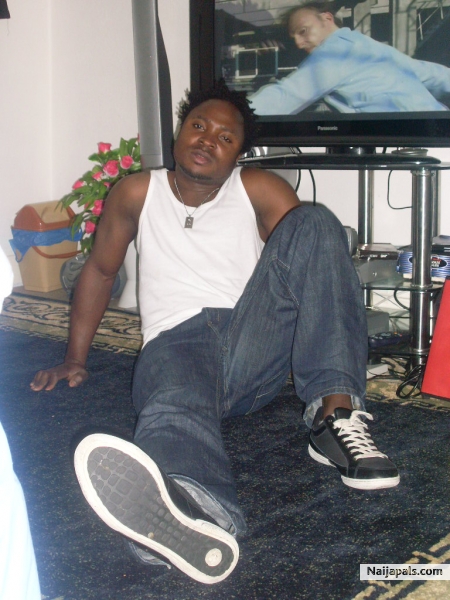  - click for next photo