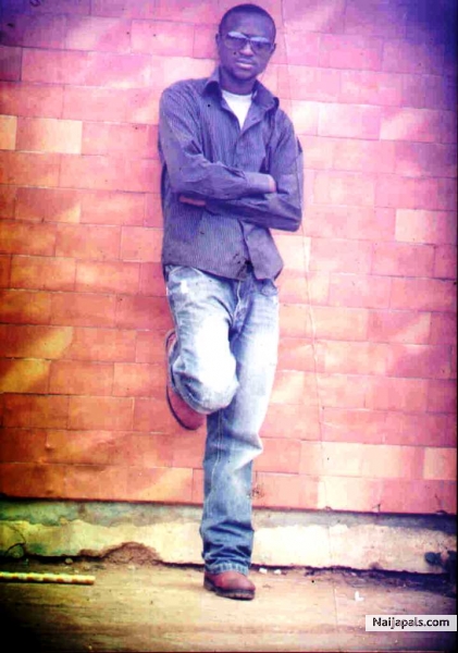  - click for next photo