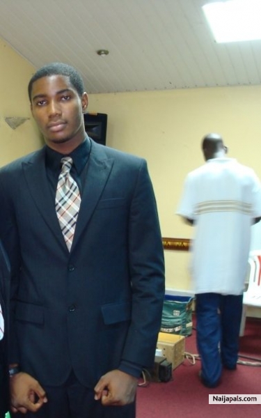 da dude in blk!!! - click for next photo