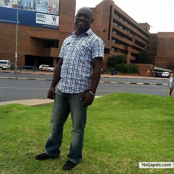 Pretoria road, civic center. - click for next photo