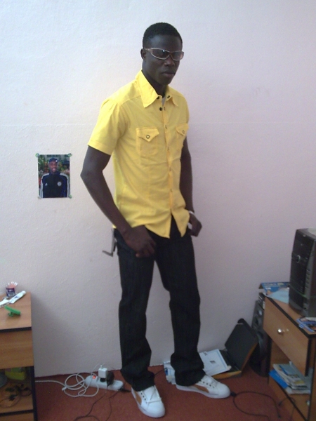  - click for next photo