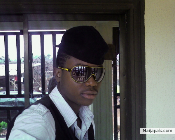  - click for next photo