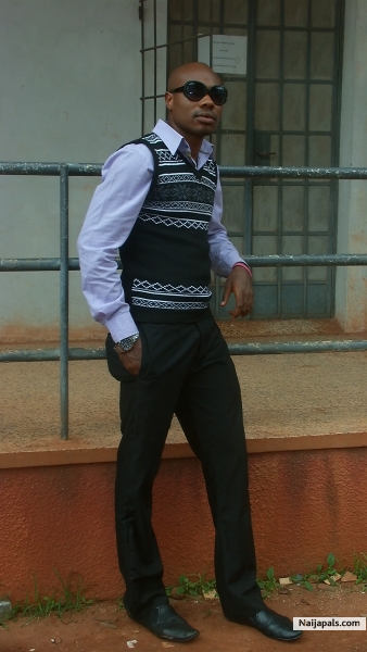 tonero - click for next photo