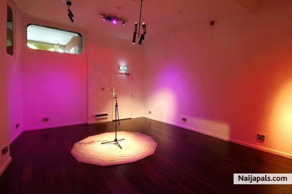 Vocal Boot! - click for next photo