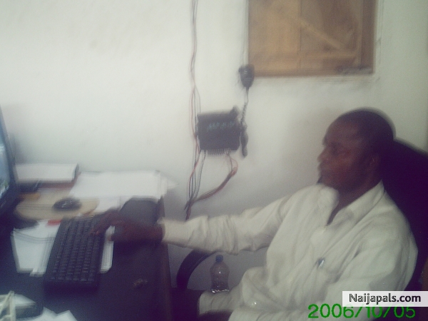  - click for next photo