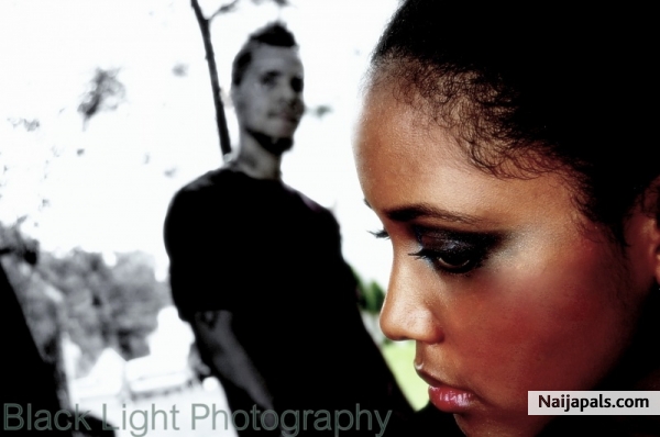 Mia and some random dude the girls found at a mall for the shoot, I did that shot with a huge mirror outdoors - click for next photo