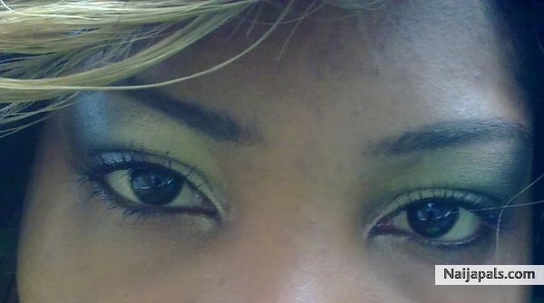 ma eyez - click for next photo