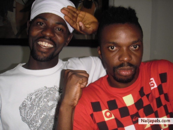 WAJUDAH & SNASHA OF ROOF TOP MC PON THE JUST TRIP 19TH MAY 2010 - click for next photo