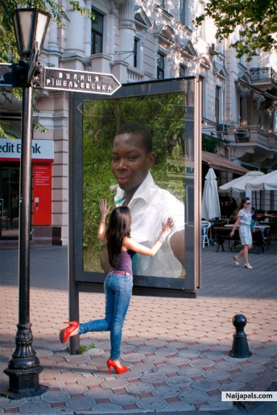  - click for next photo