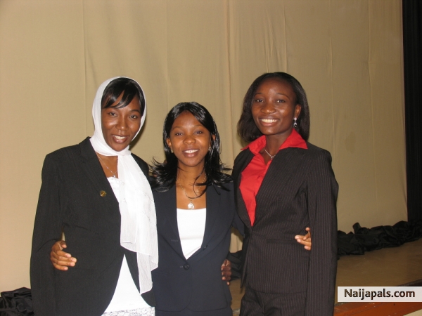 Bilkis,Blessing and Mary - click for next photo