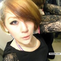  - click for next photo
