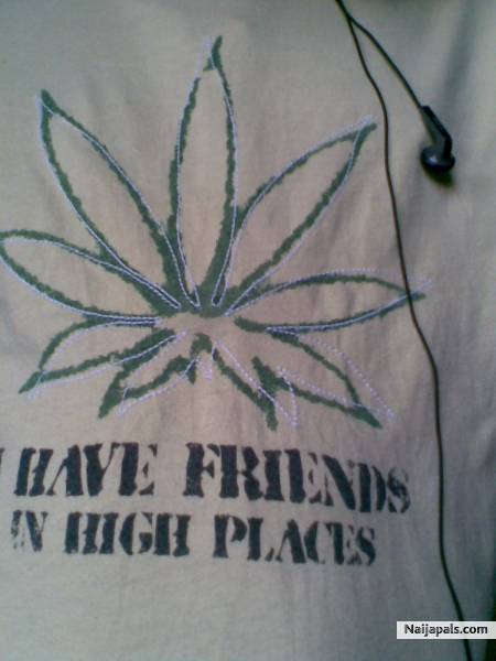 HAVE FRIEND IN HIGH PLACE - click for next photo