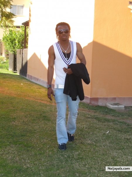  - click for next photo
