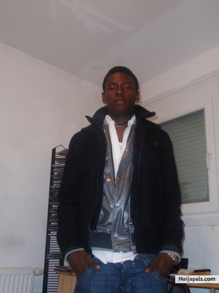  - click for next photo