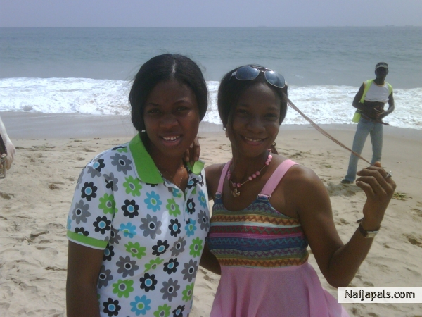 ONIRU PAROLE! - click for next photo