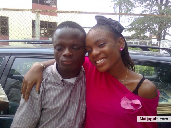 Ayo & Ibironke in Unilag - click for next photo