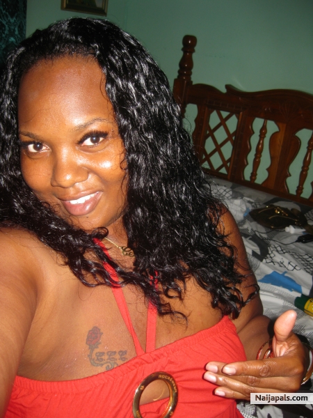 Getting ready to club - click for next photo