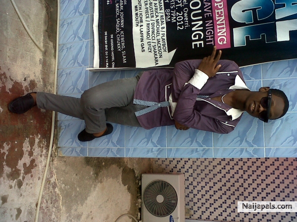  - click for next photo