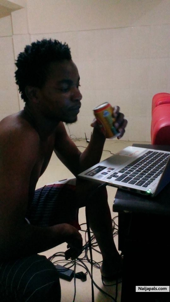  - click for next photo